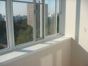 скління балкона вікнами з